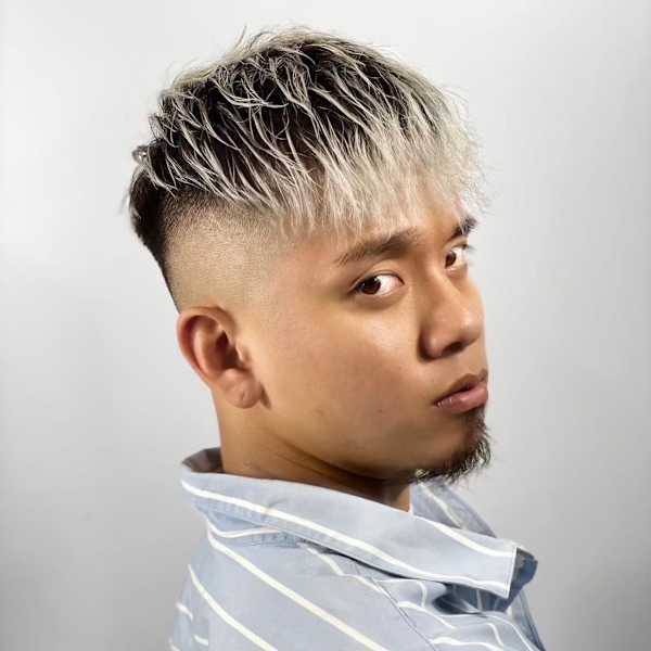 流行！フェードカットコース！男らしさ爆上げ！清潔感とデザイン性をかねそなえてる床屋のハイレベル技術！|HIRO GINZA 池袋 サンシャイン通り店