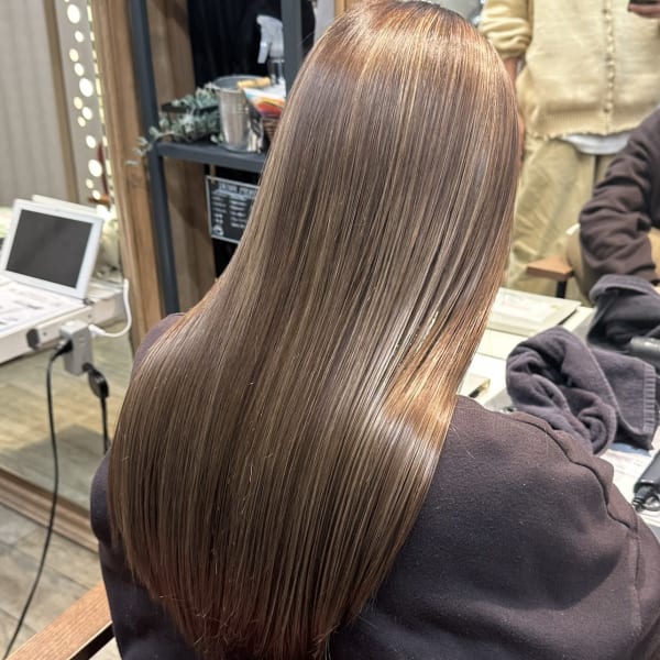 朝が楽に☆強いくせ毛からゆるくうねるくせ毛まで扱いにくい髪の毛をサラツヤストレートに！[横須賀]|bijou amour