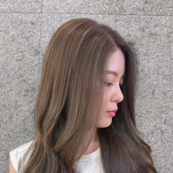 デザインカラーが得意なサロン|WE RULE pivot cross