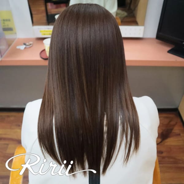 髪の毛の乾燥対策は、ケラリファイントリートメントでヘアエステ|リリー美容室