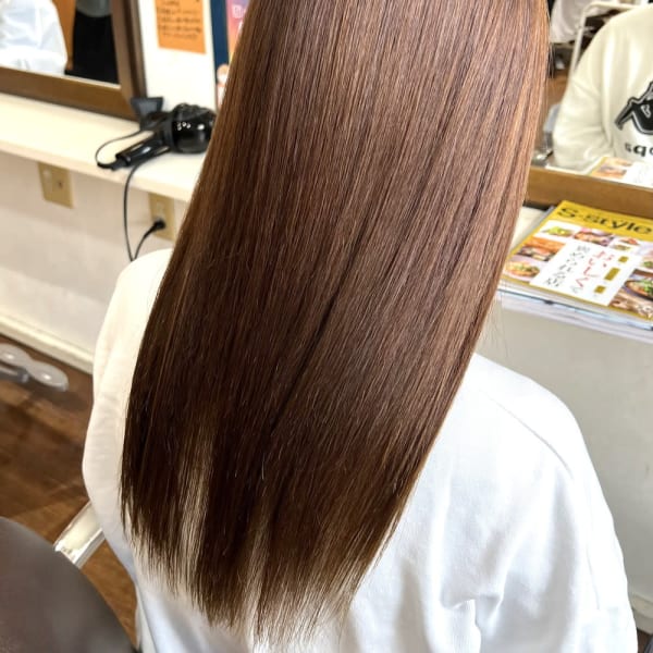 縮毛矯正で気になるクセやうねりなどのお悩みを解消☆まっすぐ過ぎない自然なストレートヘアに♪|cloud hair 東照宮店