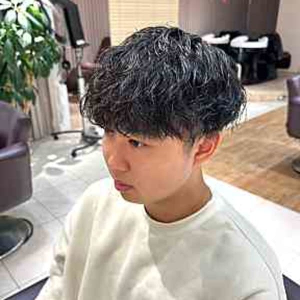 男性ウケも女性ウケも両方◎キメすぎないスタイリングがしやすいカットなら【cheri】へ |cheri