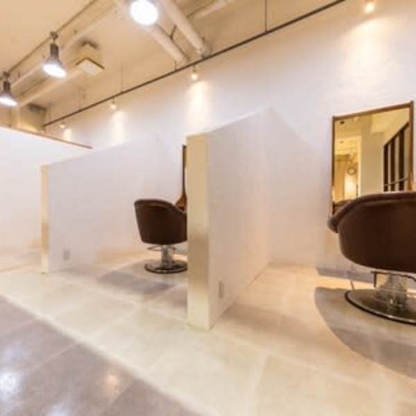 リラックスできる個室あり|半個室型美容室 Sourire 箱崎店