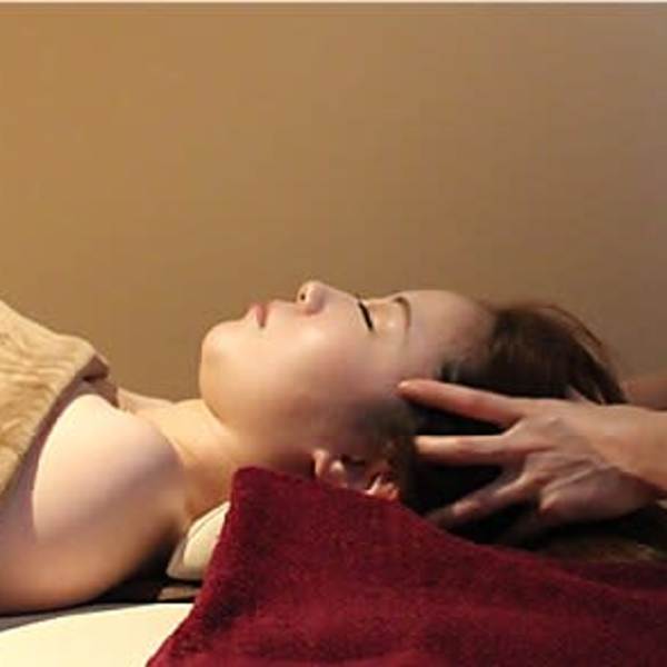 もみほぐし、アロマオイルマッサージ、タイ古式マッサージ等のメニューあり☆|Asian Healing Salon Ayu-ra