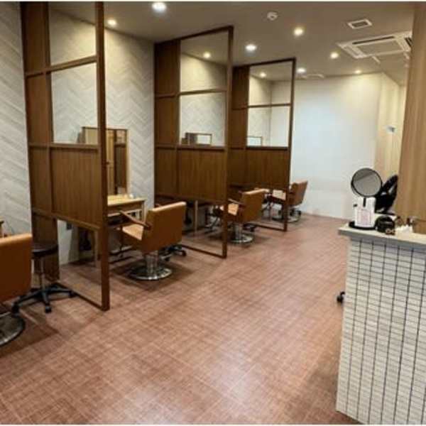 少人数のプライベートサロン|半個室 rire hair 香椎店