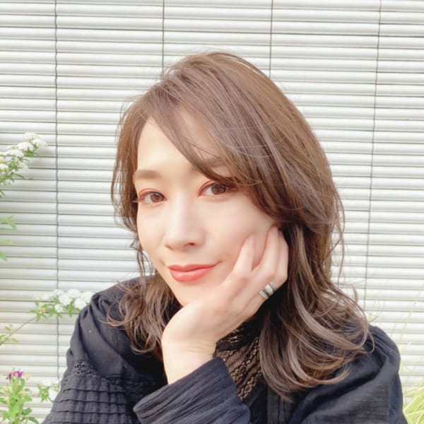 大人女性向けこだわりサロン|半個室型美容室 Sourire 博多店