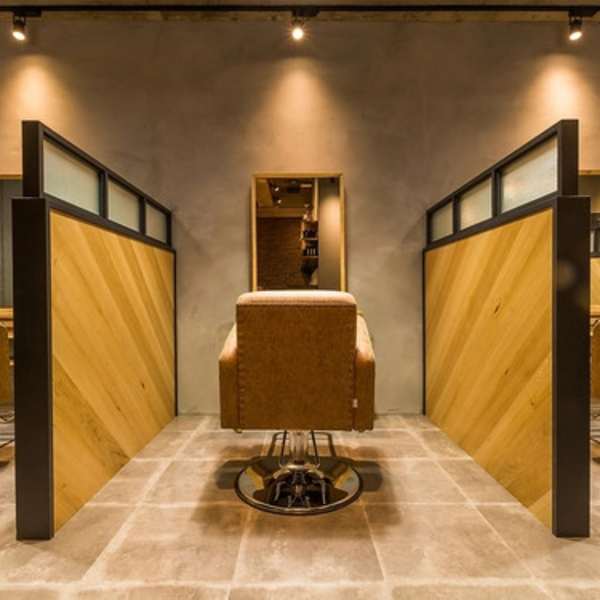 リラックスできる個室あり|半個室型美容室 Sourire 博多店