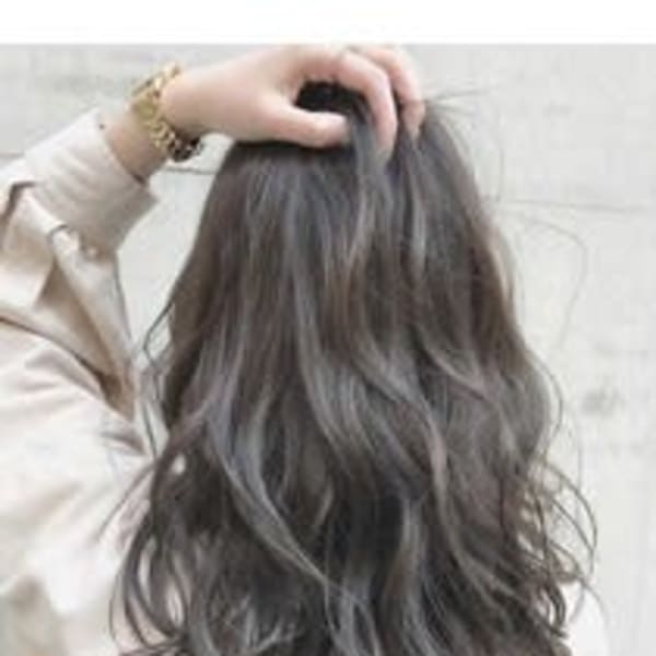 デザインカラーが得意|半個室型美容室 Sourire 雑餉隈店