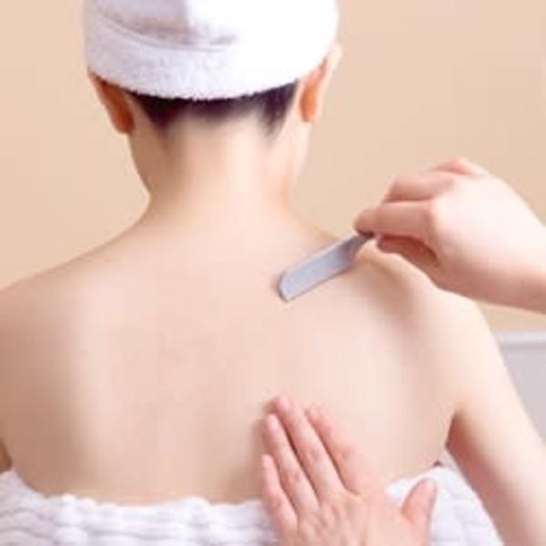 背中美人|理容室・美容室アムール