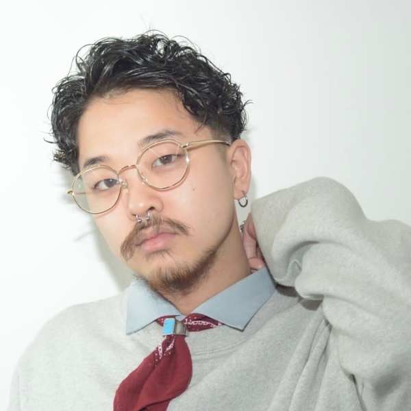 バーバースタイルお勧め6『パーマ (トップ〜ミドル)系 メンズショート』|バーバーショップ CHILL CHAIR 高円寺南口店