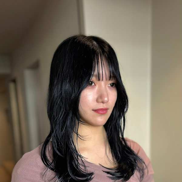 顔型補正！顔周りレイヤーカット+ブルーブラック|vision 赤坂