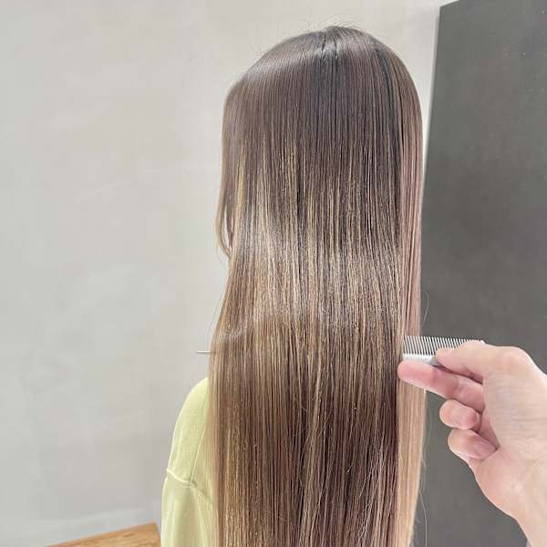 渋谷でダメージレスな美髪縮毛矯正が得意なサロン☆|Feria 渋谷 (filo by Feria 渋谷)