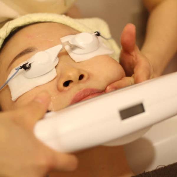 様々な肌悩みに！フィルターでオーダーメイド光フェイシャルエステ|Atelier monochrome