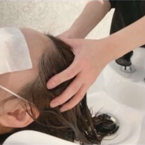 【オーガニックアロマヘッドスパ】自分へのご褒美に気分に合わせて選べるアロマとリラックスの極上スパ|Flan hair 箱崎店