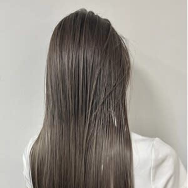 縮毛矯正・ストレートが得意|LadA