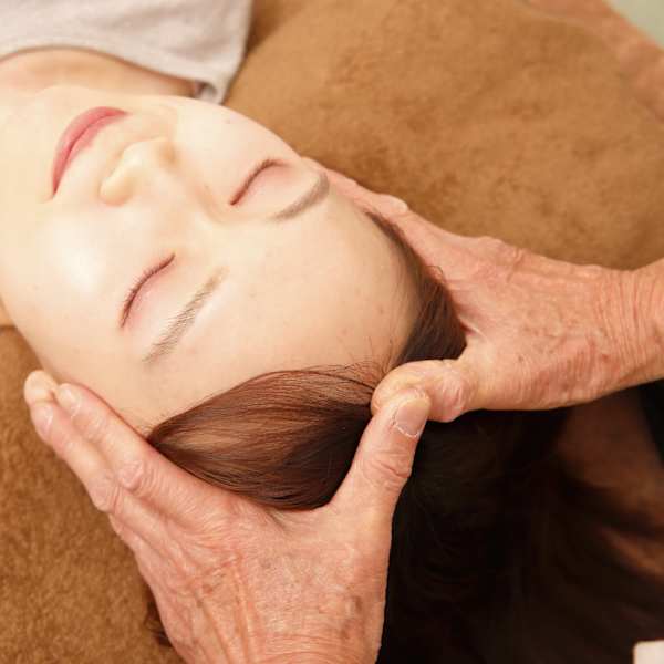 【初回限定】★小顔＆ドライヘッドスパ★小顔矯正＋ヘッドスパ¥4800|やえざきカイロプラクティック