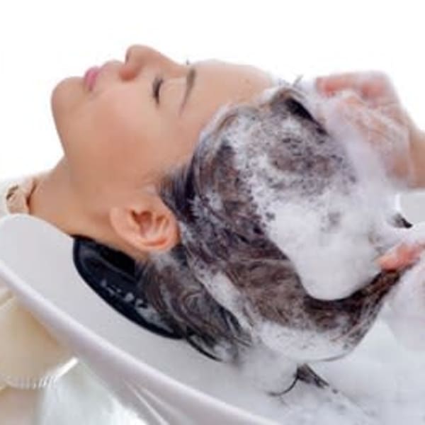 ヘッドスパが自慢|Flag HAIR 博多駅前店