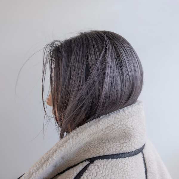 断然おすすめはイルミナカラー。色彩感覚のあるスタイリストがあなたに似合う透け感カラーを提案|anmani