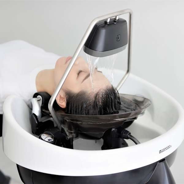 頭浸浴ヘッドバスあります♪［頭皮のケアとして］ヘッドスパ技術にこだわっています♪［蕨/川口/髪質改善|髪質改善&Spa ANEW蕨