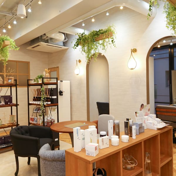 心も体もリラックスできる半個室サロン|newi hair&treatment大分中央町店