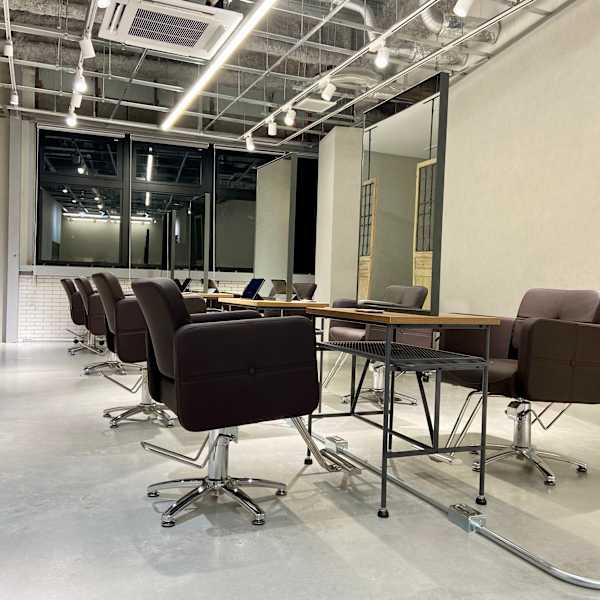 ★大和八木で大人気のCREARです。マンツーマン接客で安心してお任せできる美容室です★  |CREAR