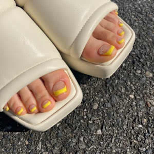 **フットネイル**|ネイルサロン Zina nail 豊洲3号店【パラジェル/フィルイン導入】