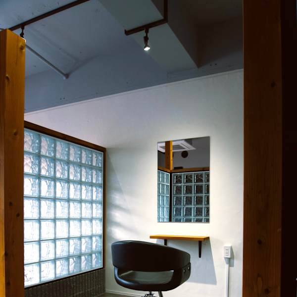 くつろげる上質空間が自慢|IWT hair design