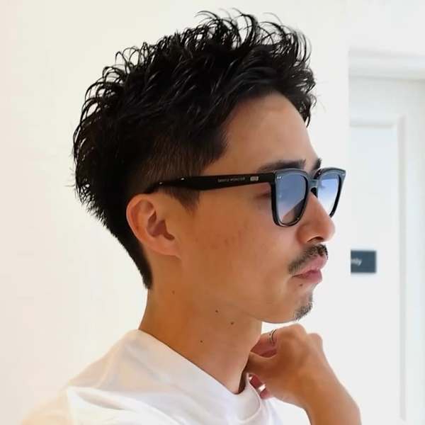 フェードから大人なメンズスタイルまで、シティなメンズに好評！|IWT hair design