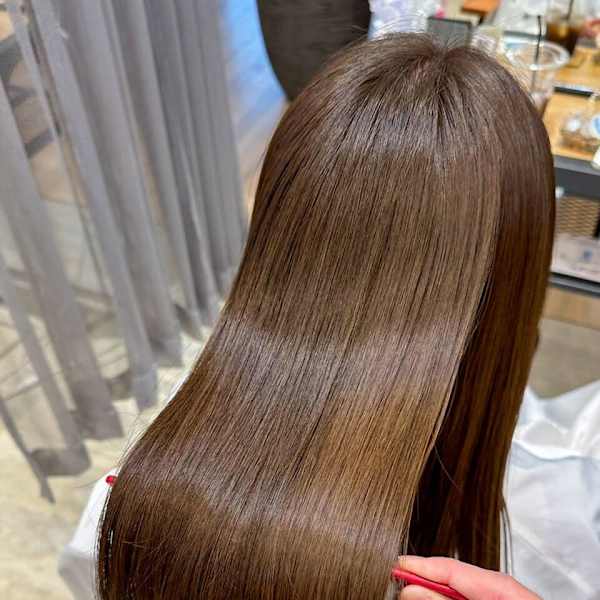 【毎日のアイロンから卒業◎次世代髪質改善メニュー】最先端の美髪ケアで乾かすだけでまとまる艶髪へ...|BALANCE.