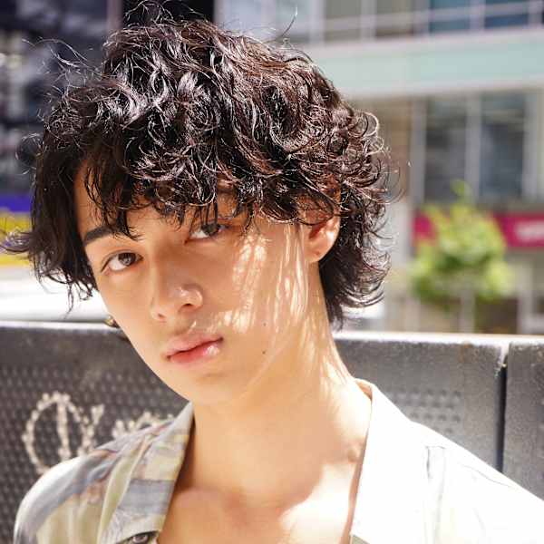 パーマの薬剤も、頭皮につかないクリーム状の薬液を使用|メンズサロン LUVISM by fifth大宮店