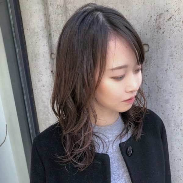 質感や色味にこだわったカラーで透明感ある華やかな印象に。|SHARON maruyama