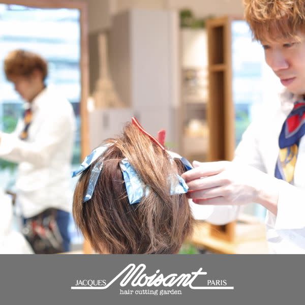 【ハイライト】透明感抜群の大人のお洒落でさりげないデザインを|ヘアーカッティングガーデン ジャック・モアザン 梅田店