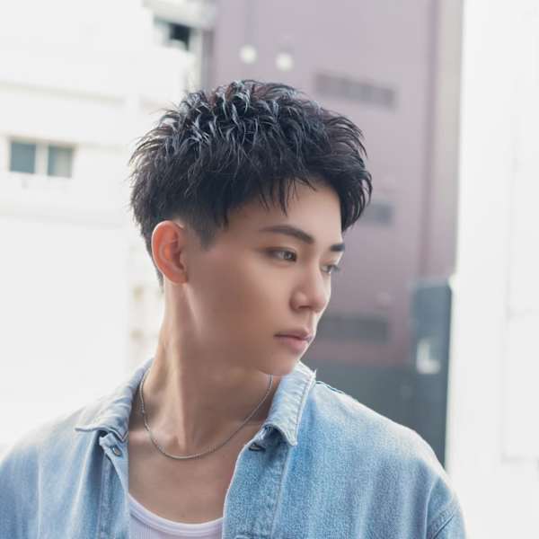 【22時まで営業】平日メンズカット¥3900〜!横浜でビジネス/トレンドならAfinarにお任せ◎|Afinar 横浜店