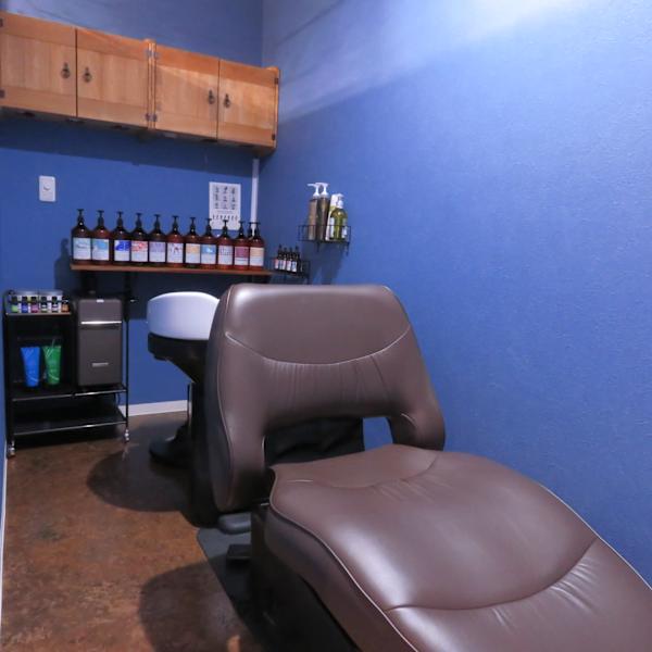 フルフラットのシャンプー台で極上のスパタイムをお過ごしください|am hair design 仙台 八幡