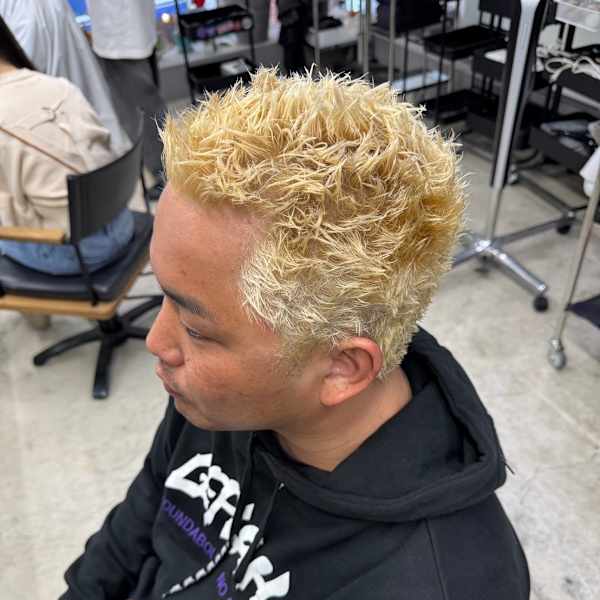 人気の『イルミナカラー』でダメージレス、透明感、ツヤがたっぷり、色落ちも抑えるこだわりカラー♪|woke