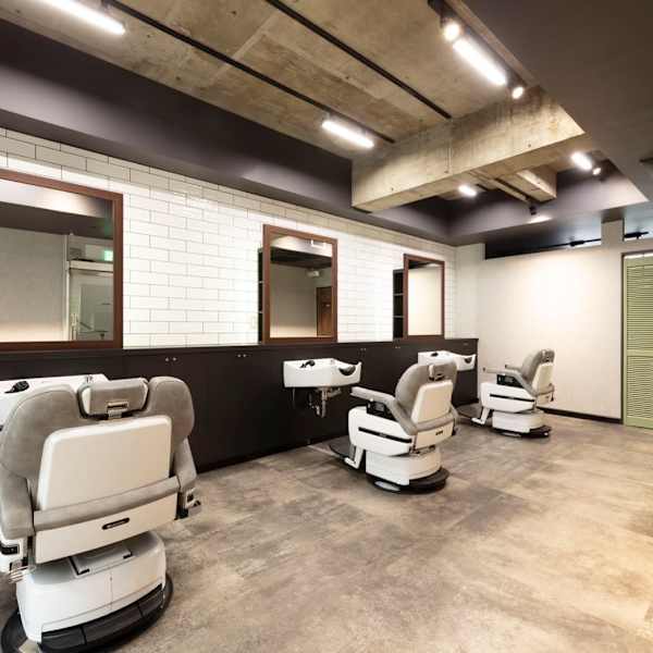 電話予約も可能なサロン|三軒茶屋バーバー NEW OLD
