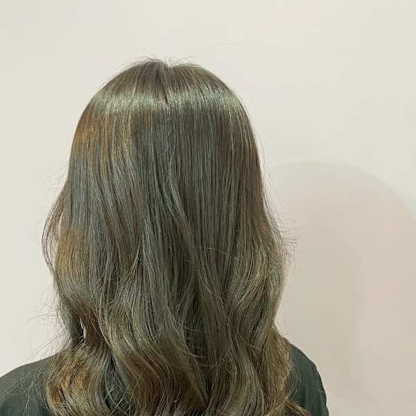 ■豊富なカラー剤やトリートメントをご用意してます♪|sourire chouchou