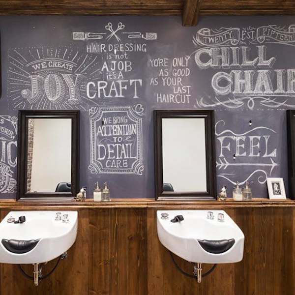 CHILL CHAIR高円寺南口店の店舗コンセプトは『ローカルにあるクラシックなアメリカンバーバー』|バーバーショップ CHILL CHAIR 高円寺南口店