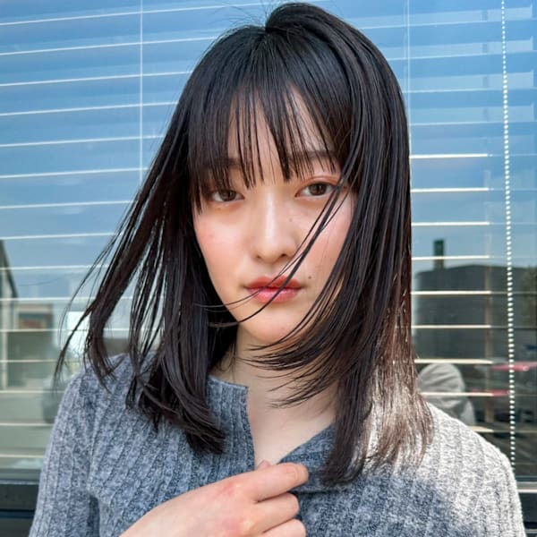 「魅せる艶髪、美人は髪から。」髪質改善で手に入れる理想のストレート|BALANCE.