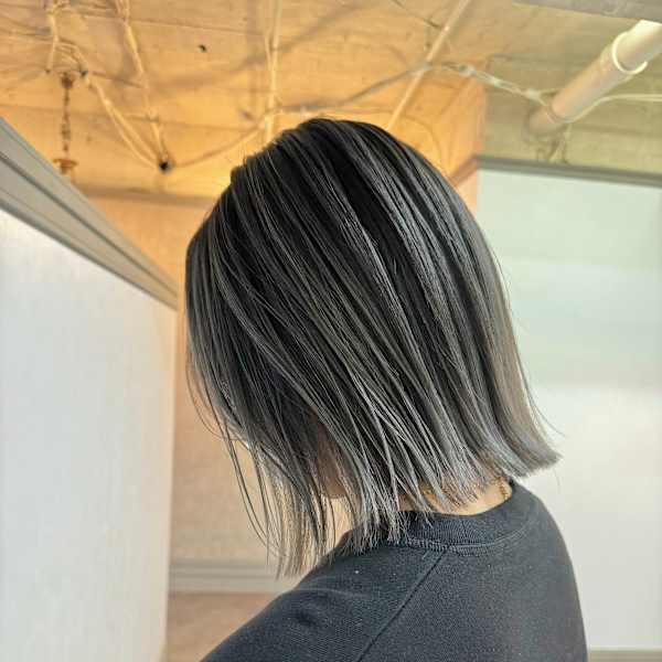 カラーバリエーション豊富☆“透明感と女性らしい柔らかな雰囲気”を叶え、ダメージレスでサラツヤ髪に♪|ACRO.ao