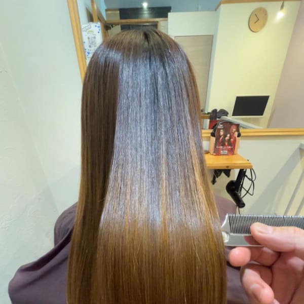 ビジネスパーソンにオススメ|半個室型美容室 Sourire 野芥店