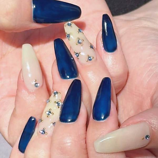 【いつでもオフ無料！】爪を削らないスチームオフ機器で優しくオフできる♪|FAST NAIL 銀座店