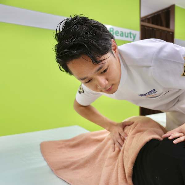 メンズにもオススメのサロン|カイロプラクティックKODAMA