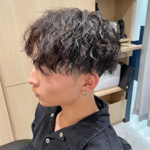 いつでもサロン仕上がりを再現できると人気のパーマスタイル。毎日のスタイリングも時短◎<理容室>銀座|【シェアサロン】 LIBERTY SHARE BARBER 銀座