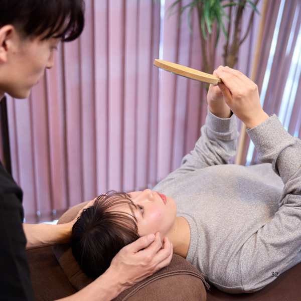 むくみ・たるみ・左右差をまとめてケア！ 理想の美人顔バランスを叶えるワンランク上の施術。|小顔矯正・骨盤矯正 Quick 美容整体 salon N