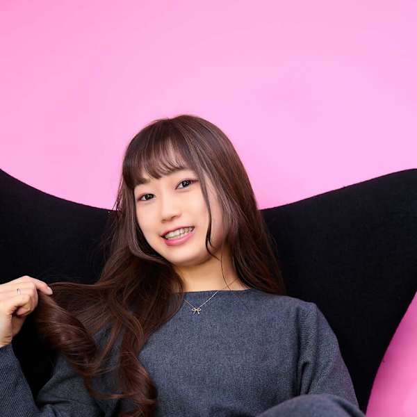 一日の終わりに、“わたしの髪”と向き合う。完全貸切の夜時間で、髪質改善と深いケアを。|UNE ATTACHE