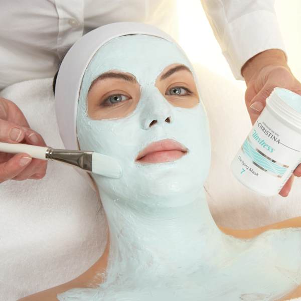 【ニキビ・肌荒れ・毛穴ケア】肌トラブルでお悩みの方～ハーブピーリング/クリスティーナ正規取扱|【痩身/小顔/美肌専門店】Chou chou恵比寿店-ハイパーナイフEX・クリスティーナ-