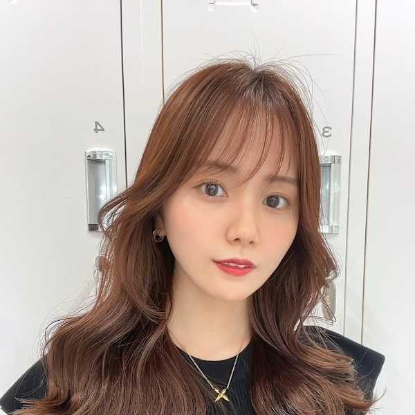 顔周りの似合わせカットが得意|ii+U 銀座 【アイユー ギンザ】