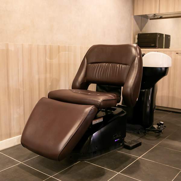 《ヘアケアメニューあり》こだわりの髪質改善トリートメント★★潤いあふれるツヤツヤな髪へと仕上げます♪|hair's ROSSO