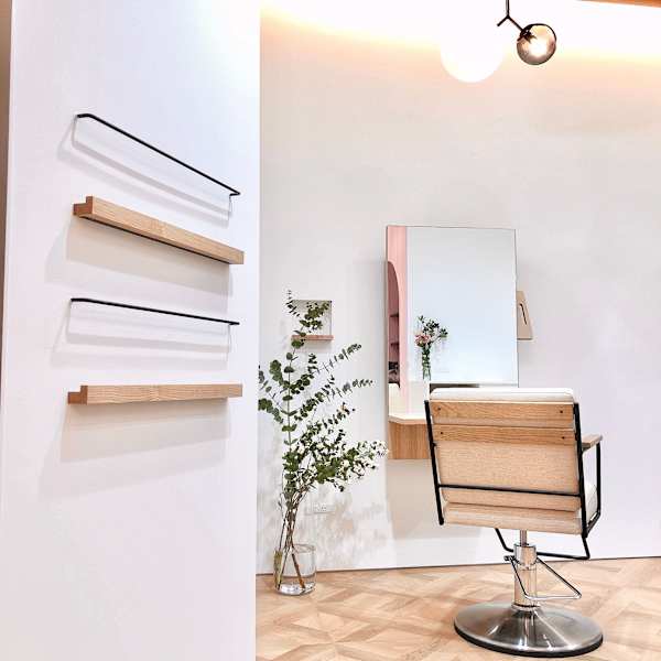 一人のスタイリストが仕上げまで担当|CALMIA.，